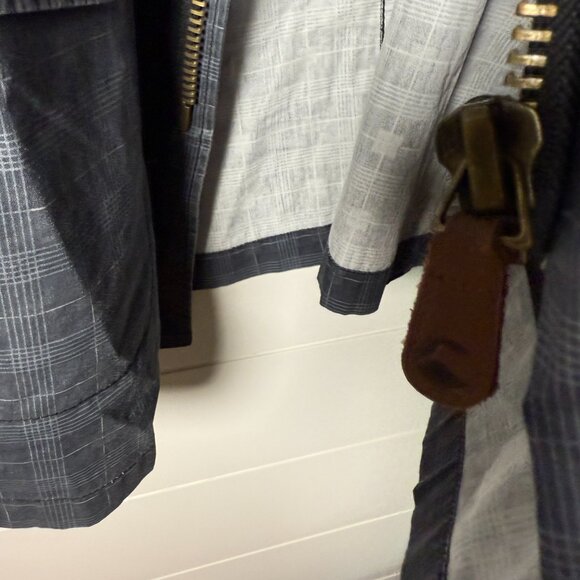 Canterbury of New Zealand (Rugby Brand) Jacket, Size Large, Snap and Zip Closure - Picture 8 of 16